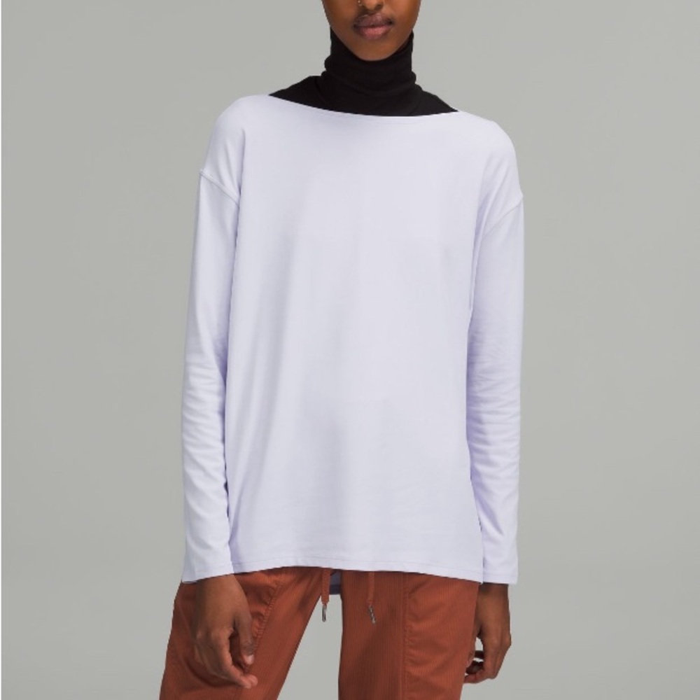 Back in action lululemon long sleeve tee - nulu size 4